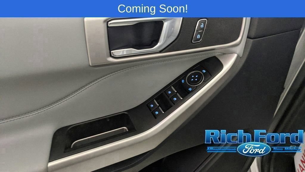 Certified 2021 Ford F250 XLT w/ XLT Premium Package AWD/4WD image 58