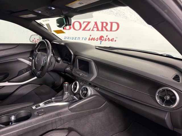Used 2021 Chevrolet Camaro LT image 17