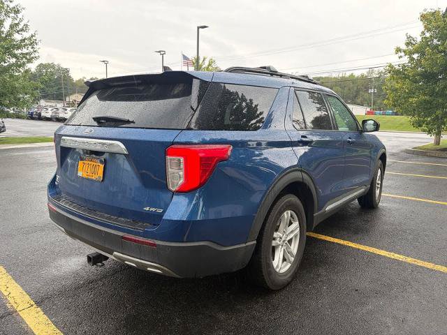 Certified 2021 Ford Explorer XLT w/ Equipment Group 202A AWD/4WD image 3