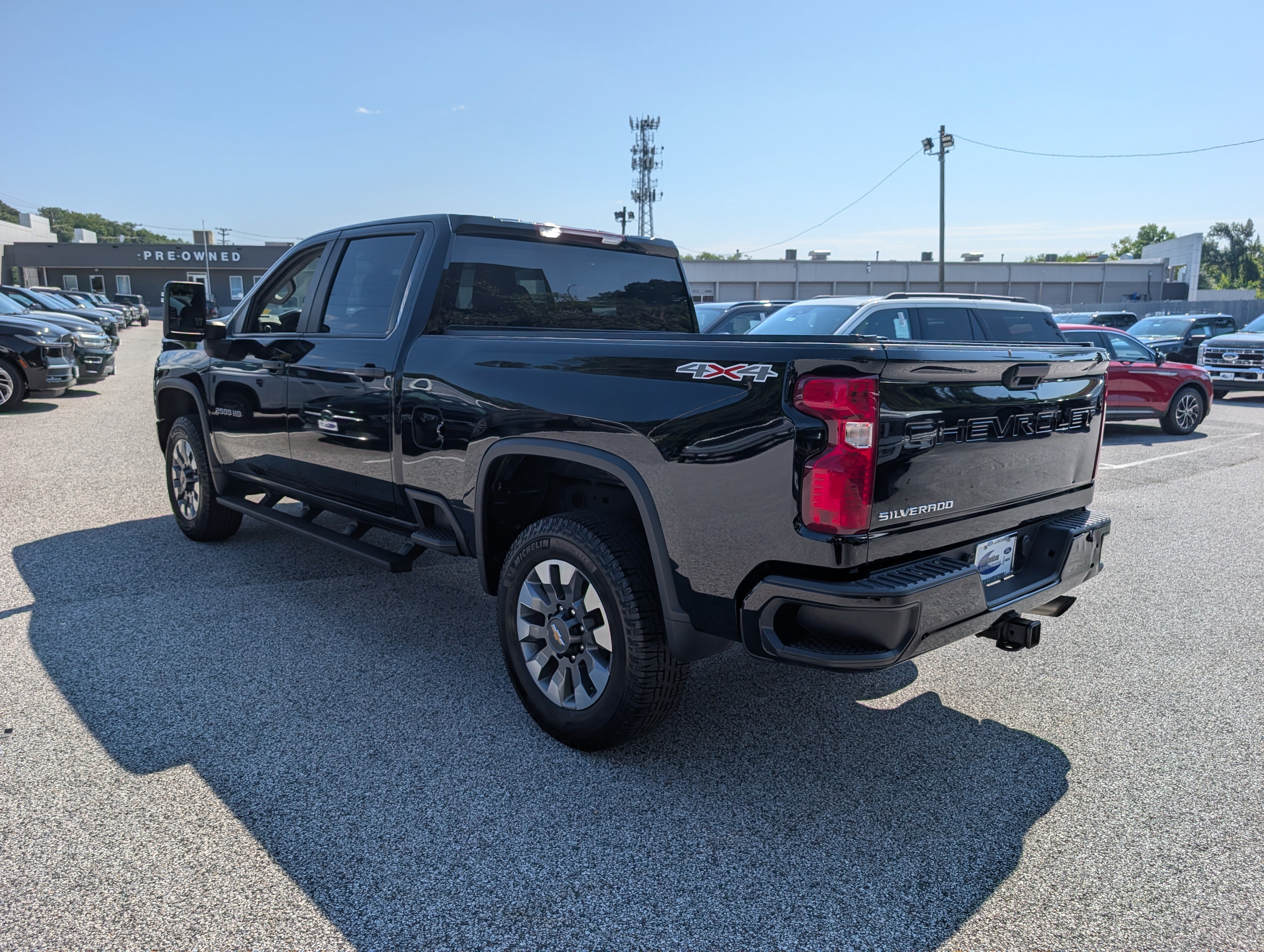 Used 2022 Chevrolet Silverado 2500 Custom w/ Gooseneck/5TH Wheel Package AWD/4WD image 5