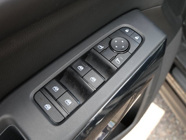 Used 2023 Nissan Pathfinder SV w/ Black Appearance Package AWD/4WD image 13