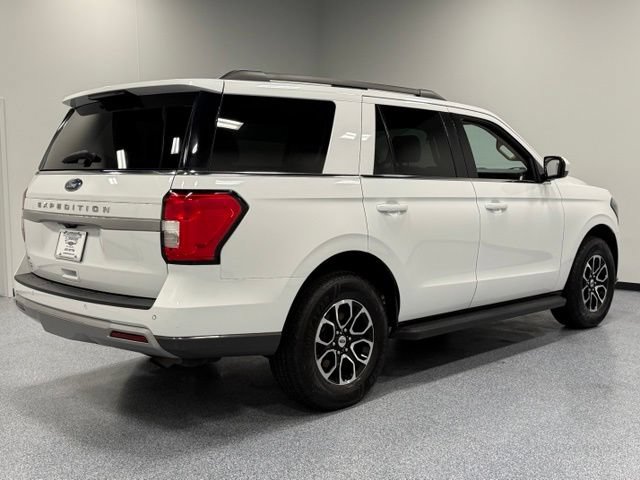 Certified 2024 Ford Expedition XLT RWD image 12