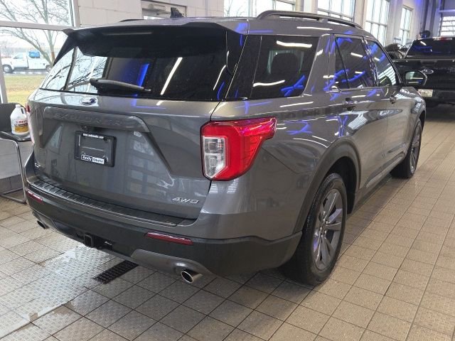 Certified 2022 Ford Explorer XLT w/ Equipment Group 202A image 8