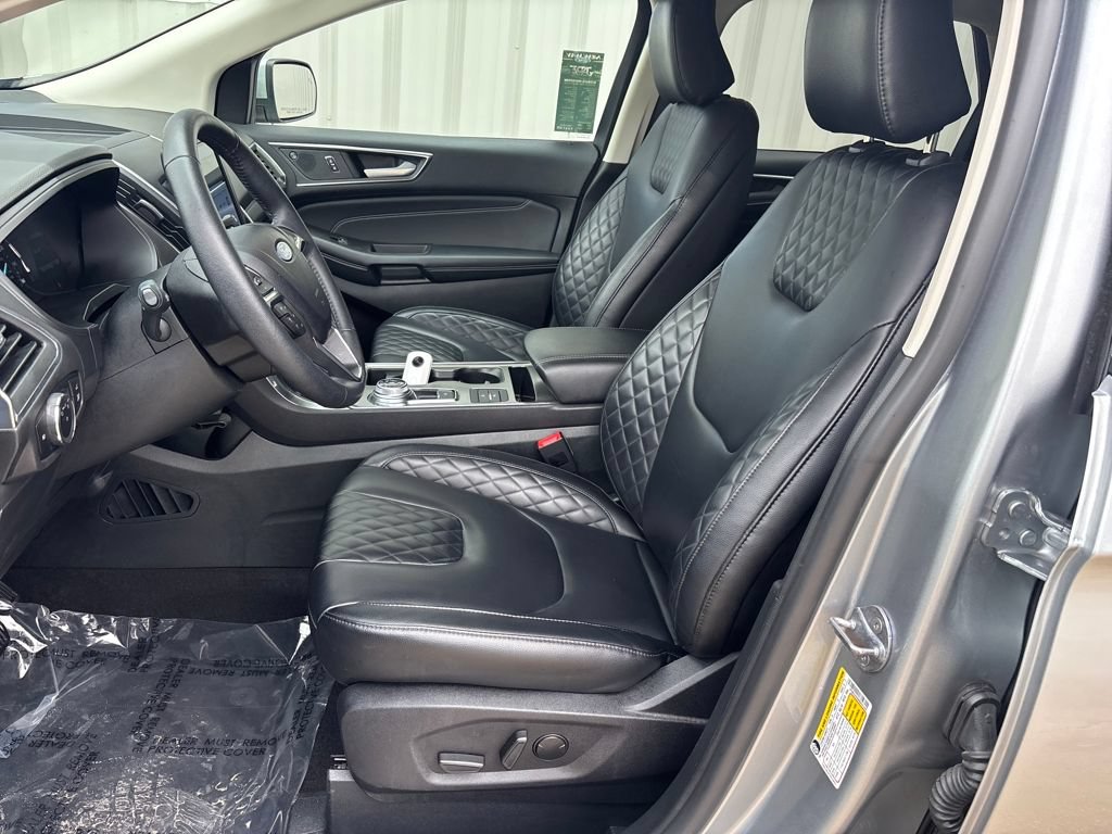 Certified 2024 Ford Edge Titanium AWD/4WD image 12