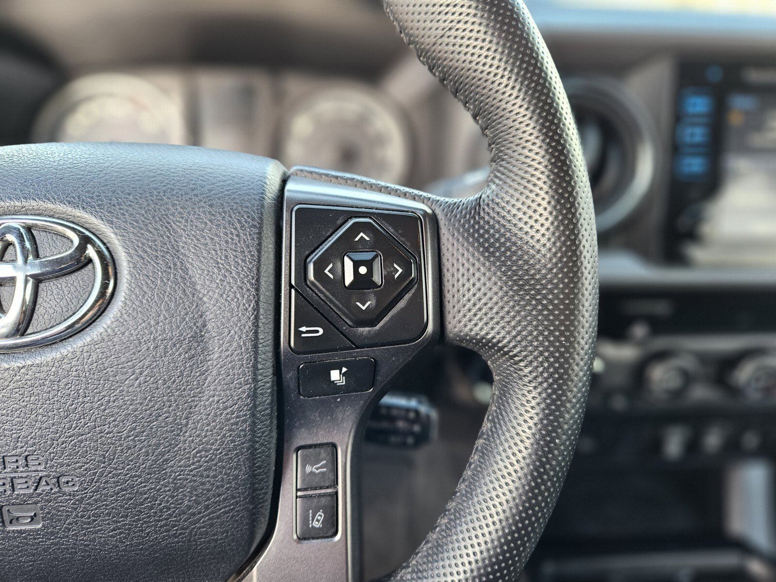 Used 2019 Toyota Tacoma SR5 image 29