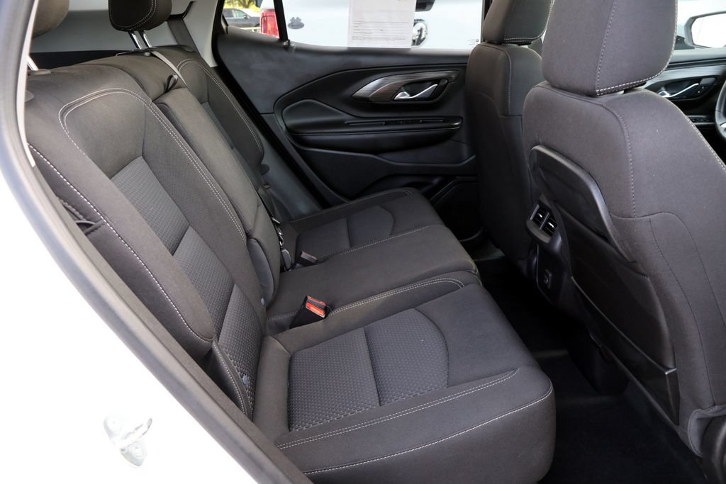 Used 2023 GMC Terrain SLE w/ Driver Convenience Package FWD image 24