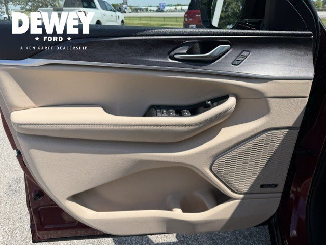 Used 2021 Jeep Grand Cherokee L Limited w/ Trailer Tow Package AWD/4WD image 10