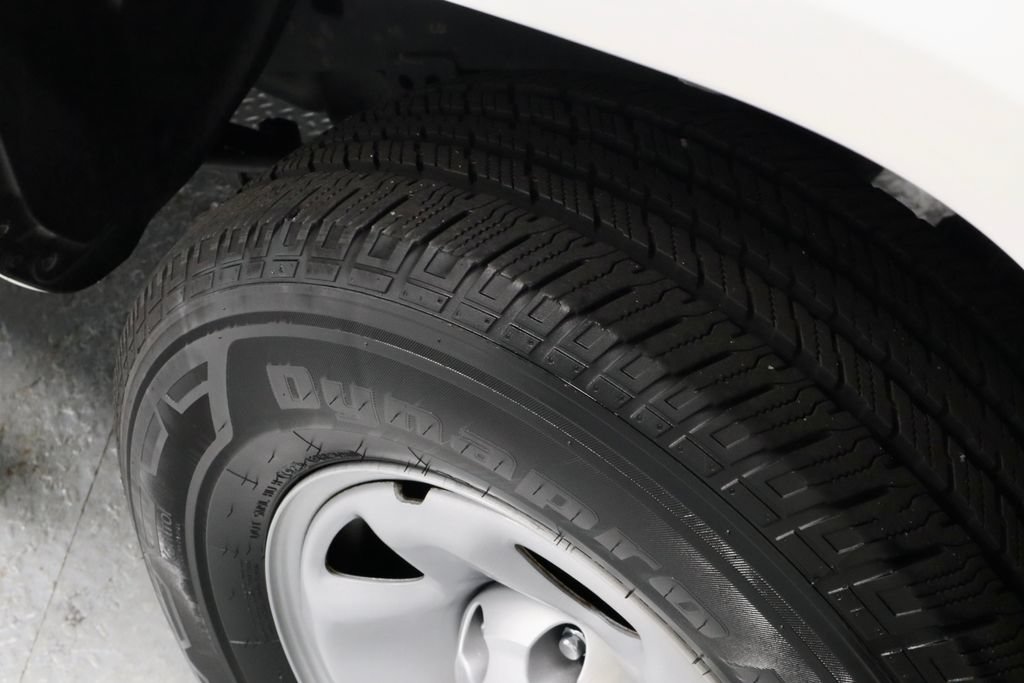 Used 2023 Toyota Tacoma SR AWD/4WD image 19