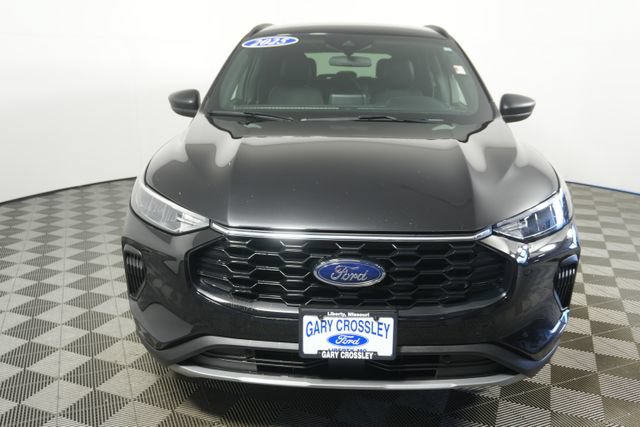 Certified 2025 Ford Escape ST-Line FWD image 8