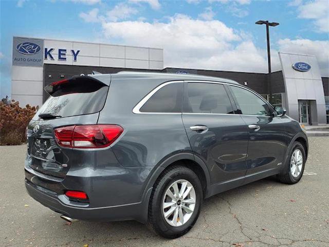 Used 2019 Kia Sorento LX w/ LX Convenience Package image 3