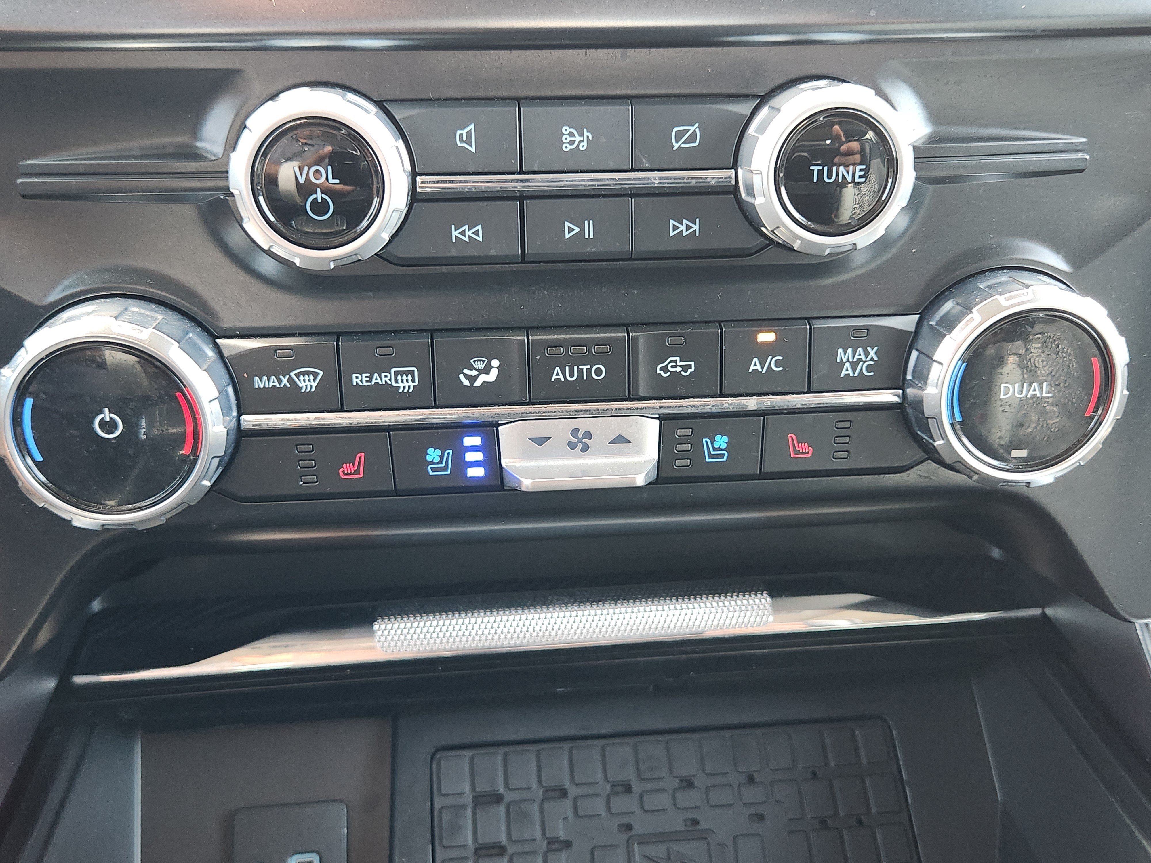 Certified 2023 Ford F150 Limited AWD/4WD image 14