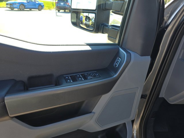 Certified 2025 Ford F250 XLT AWD/4WD image 12