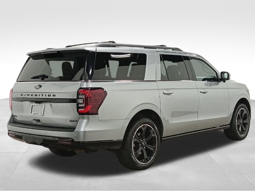Certified 2022 Ford Expedition Max Limited AWD/4WD image 3