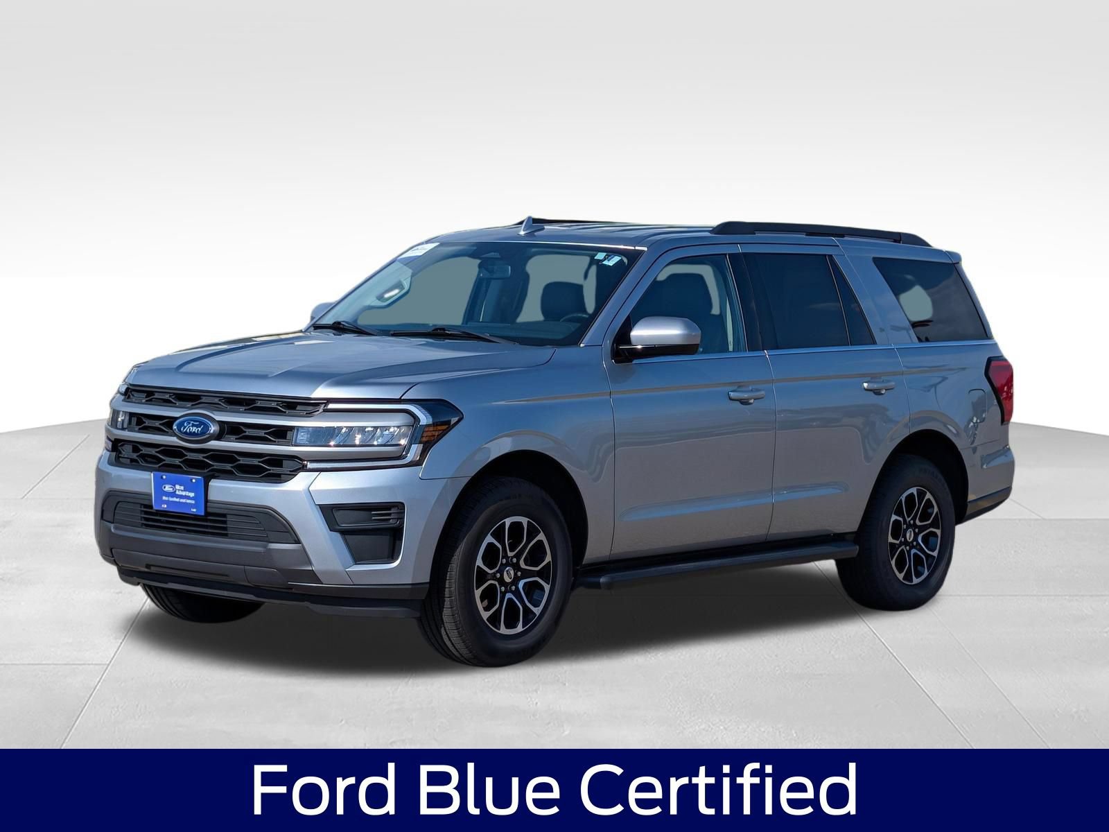 Certified 2024 Ford Expedition XLT AWD/4WD image 1