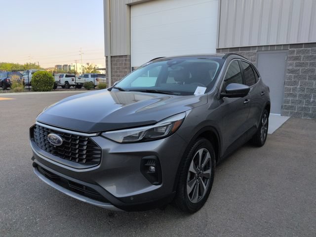 Certified 2024 Ford Escape Platinum AWD/4WD image 7