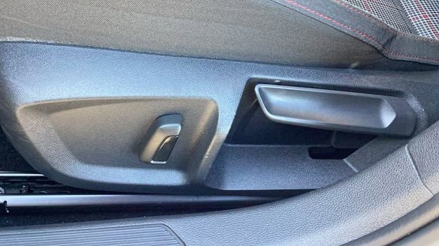 Used 2024 Volkswagen GTI SE image 23
