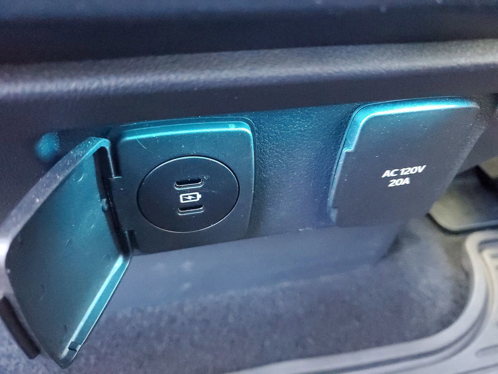 Certified 2024 Ford F150 Raptor image 11