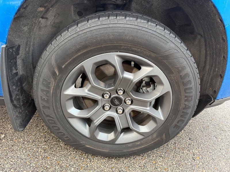 Certified 2022 Ford Maverick XLT image 4