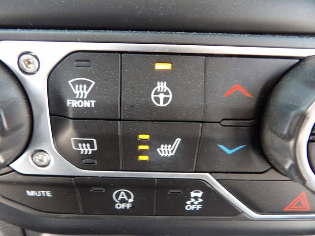 Used 2023 Jeep Gladiator Rubicon w/ Cold Weather Group AWD/4WD image 19