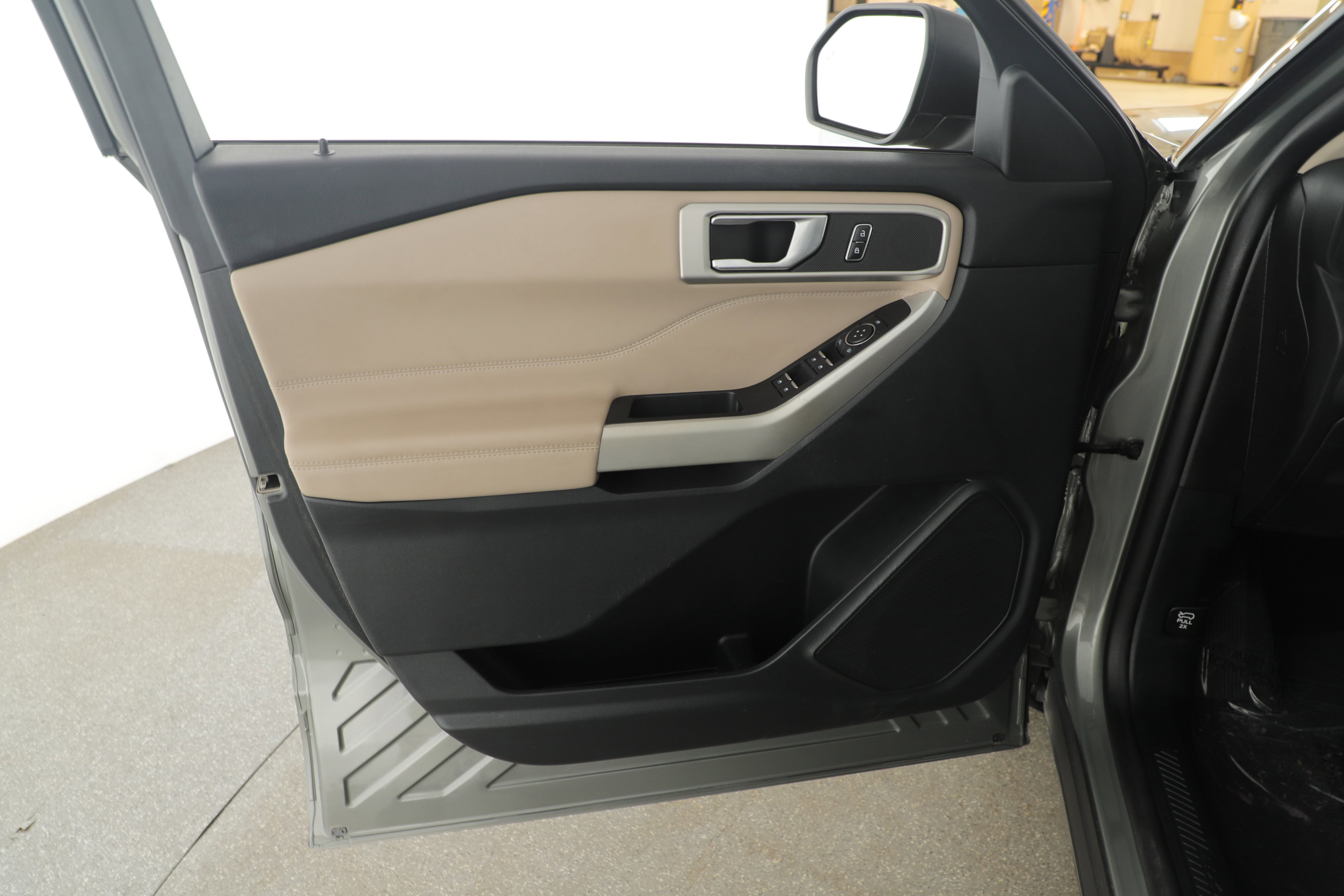 Certified 2020 Ford Explorer XLT w/ Equipment Group 202A image 12