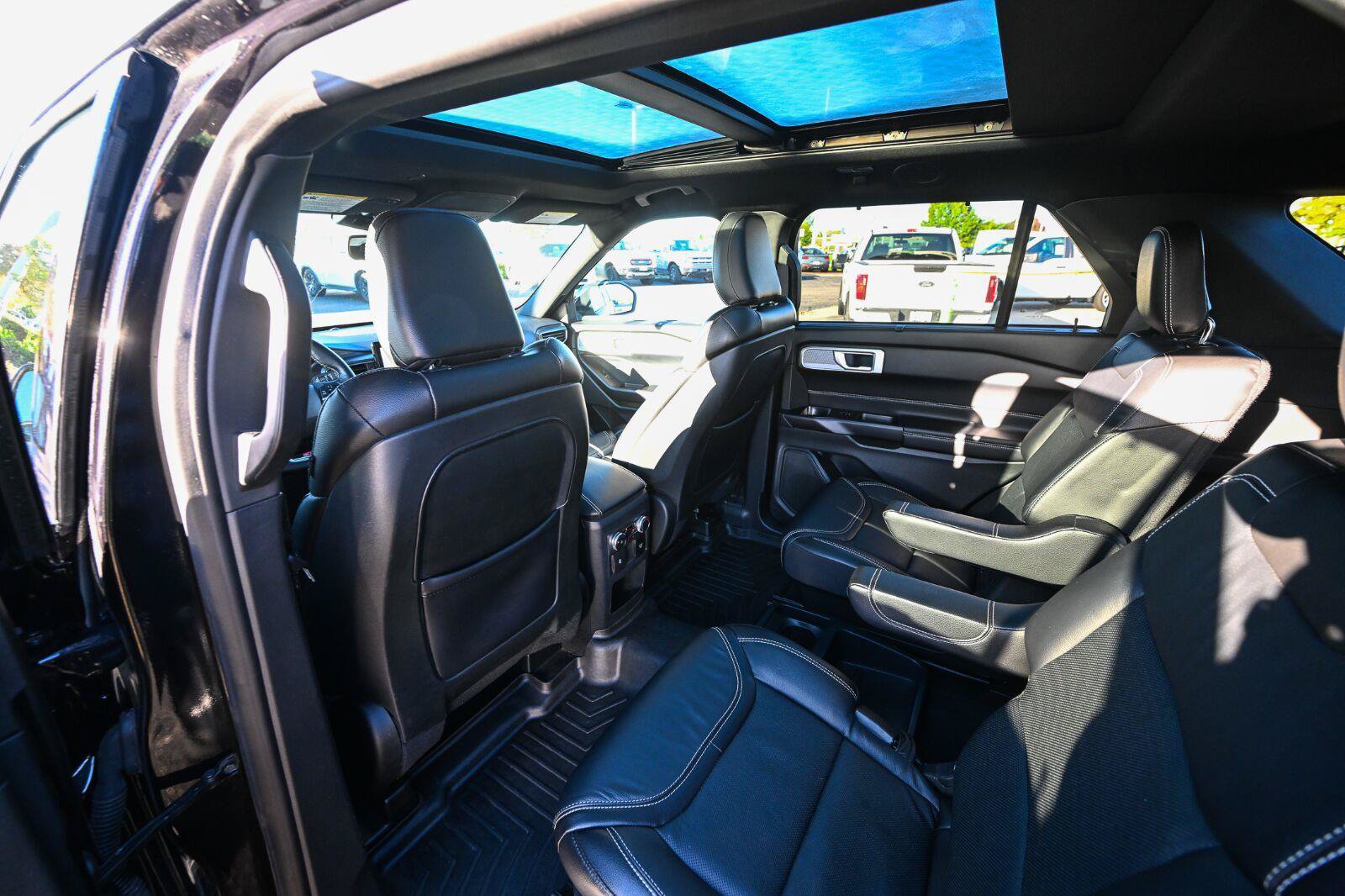 Certified 2020 Ford Explorer ST w/ ST Street Pack AWD/4WD image 24