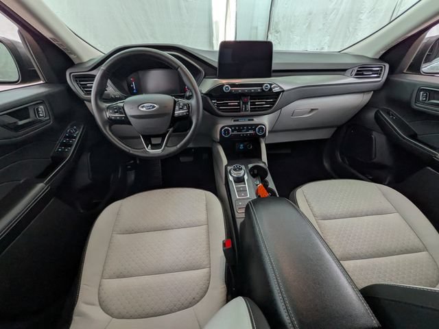 Certified 2023 Ford Escape Active AWD/4WD image 10