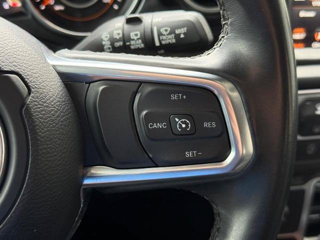 Used 2022 Jeep Wrangler Unlimited Sahara AWD/4WD image 16