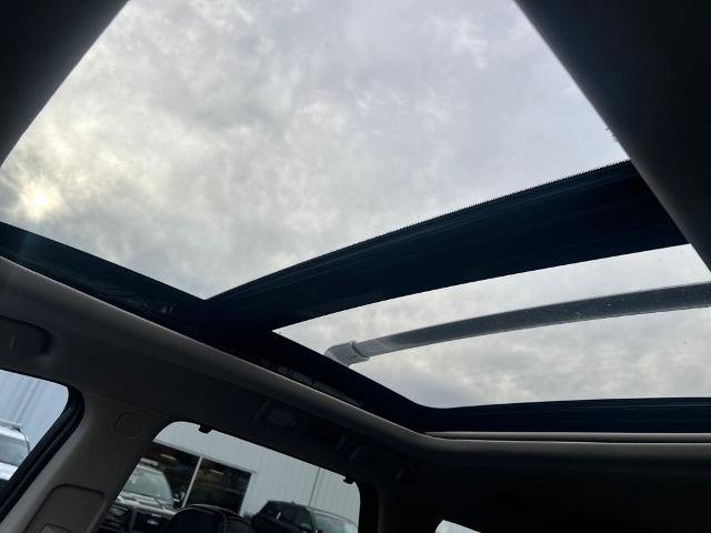 Used 2025 Nissan Pathfinder Platinum w/ Cargo Package image 31