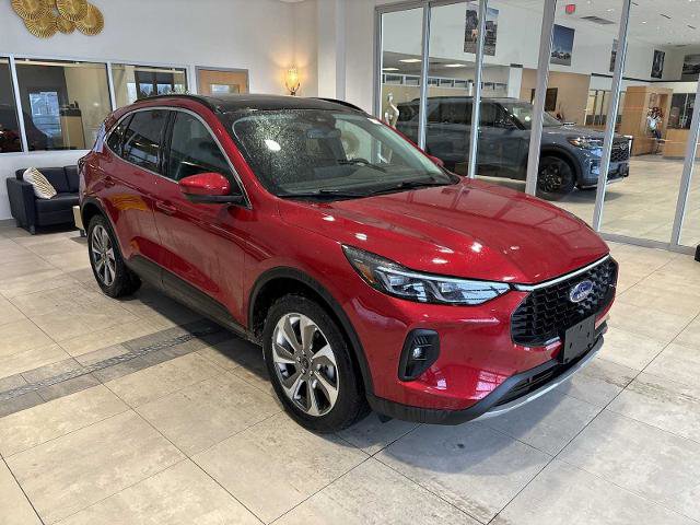 Certified 2024 Ford Escape Platinum w/ Premium Technology Package image 5