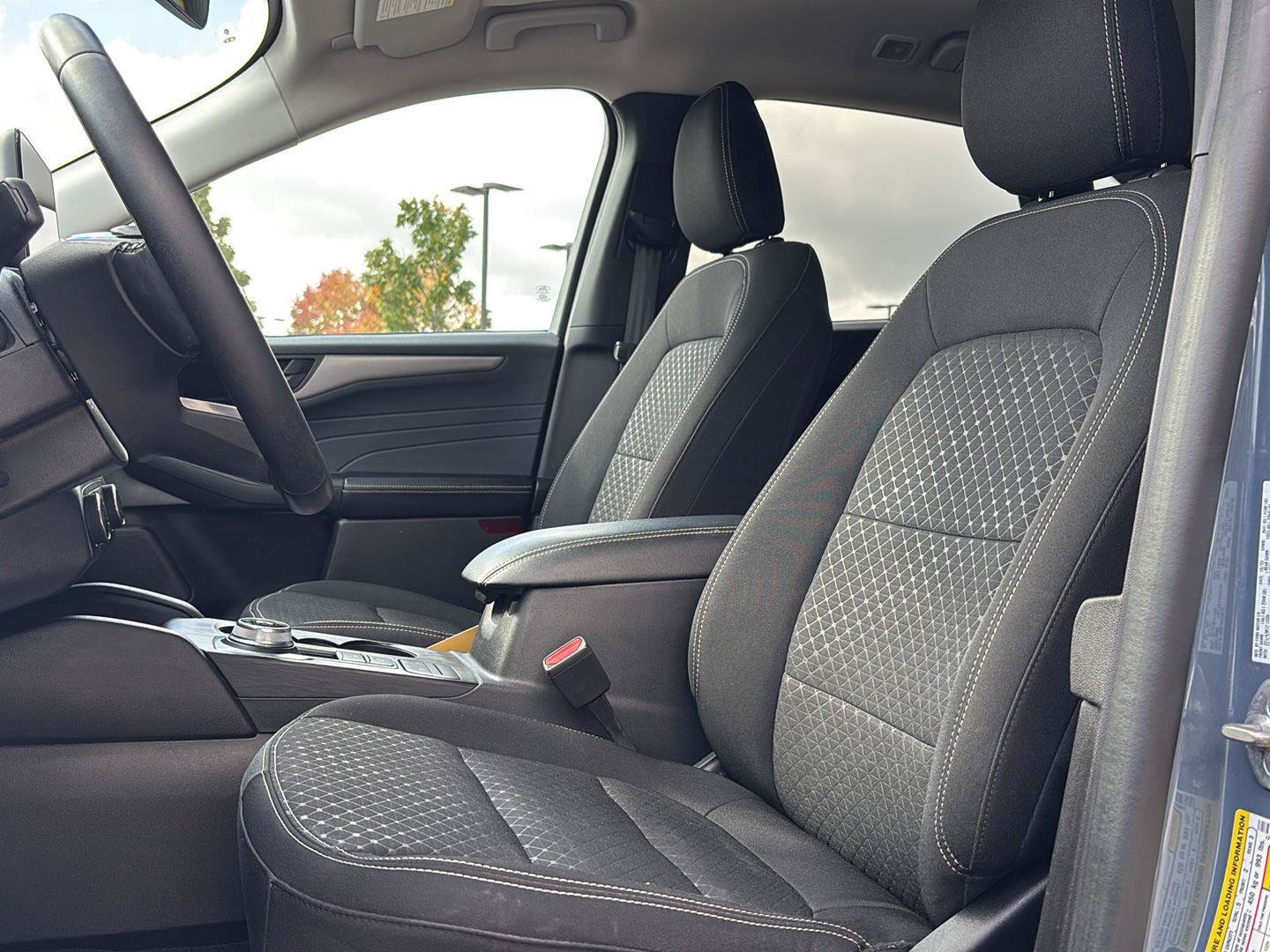 Certified 2023 Ford Escape Active AWD/4WD image 11
