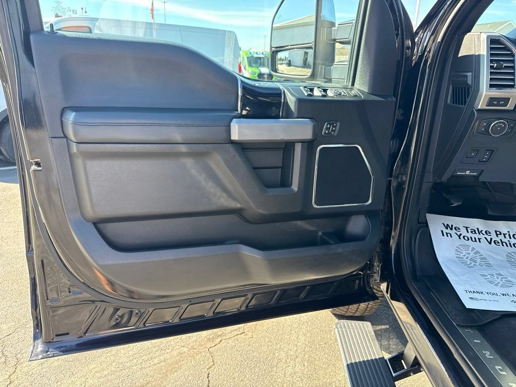 Certified 2020 Ford F350 Platinum w/ FX4 Off-Road Package AWD/4WD image 12