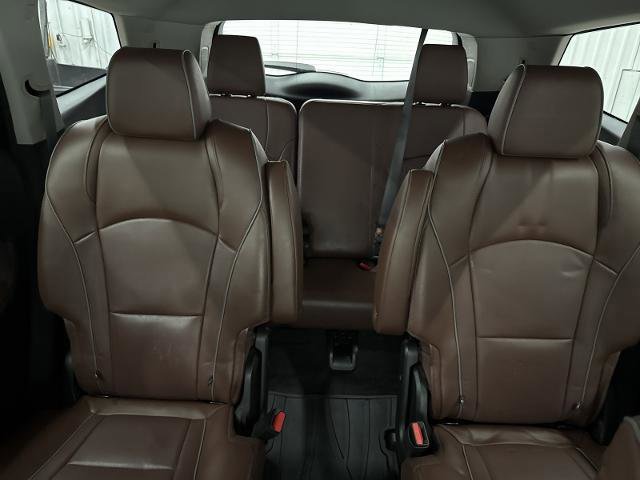 Used 2019 Buick Enclave Avenir w/ Avenir Technology Package image 24