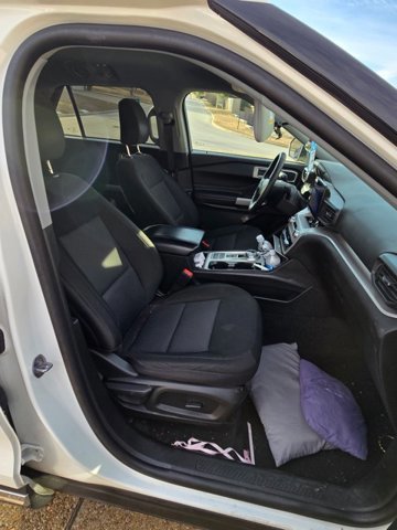 Certified 2023 Ford Explorer XLT image 5
