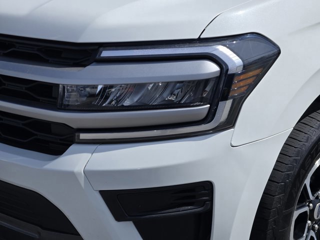 Certified 2022 Ford Expedition XLT image 8