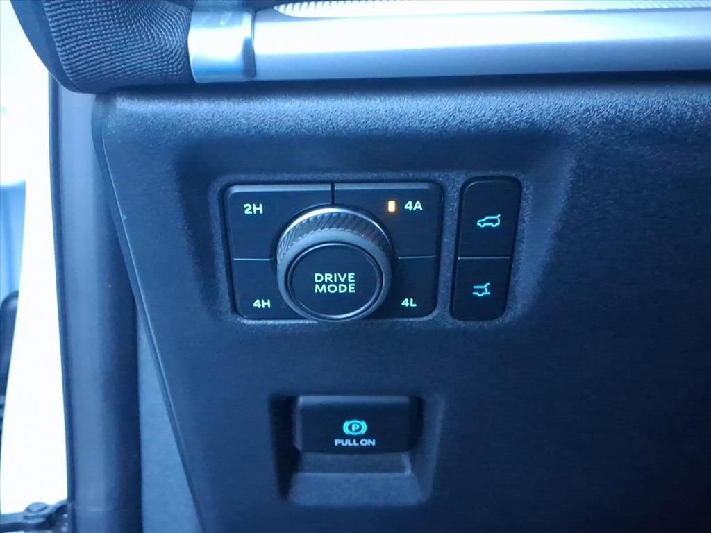 Certified 2025 Ford Expedition Max Active image 16