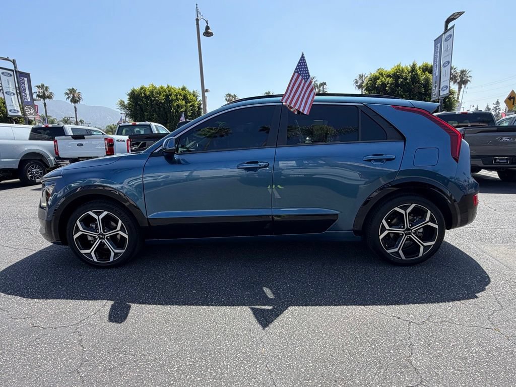 Used 2023 Kia Niro EX Touring FWD image 10