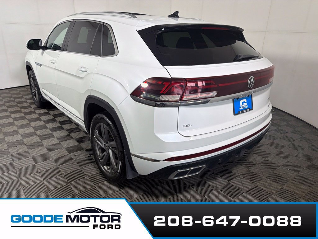 Used 2024 Volkswagen Atlas Cross Sport SEL R-Line AWD/4WD image 5
