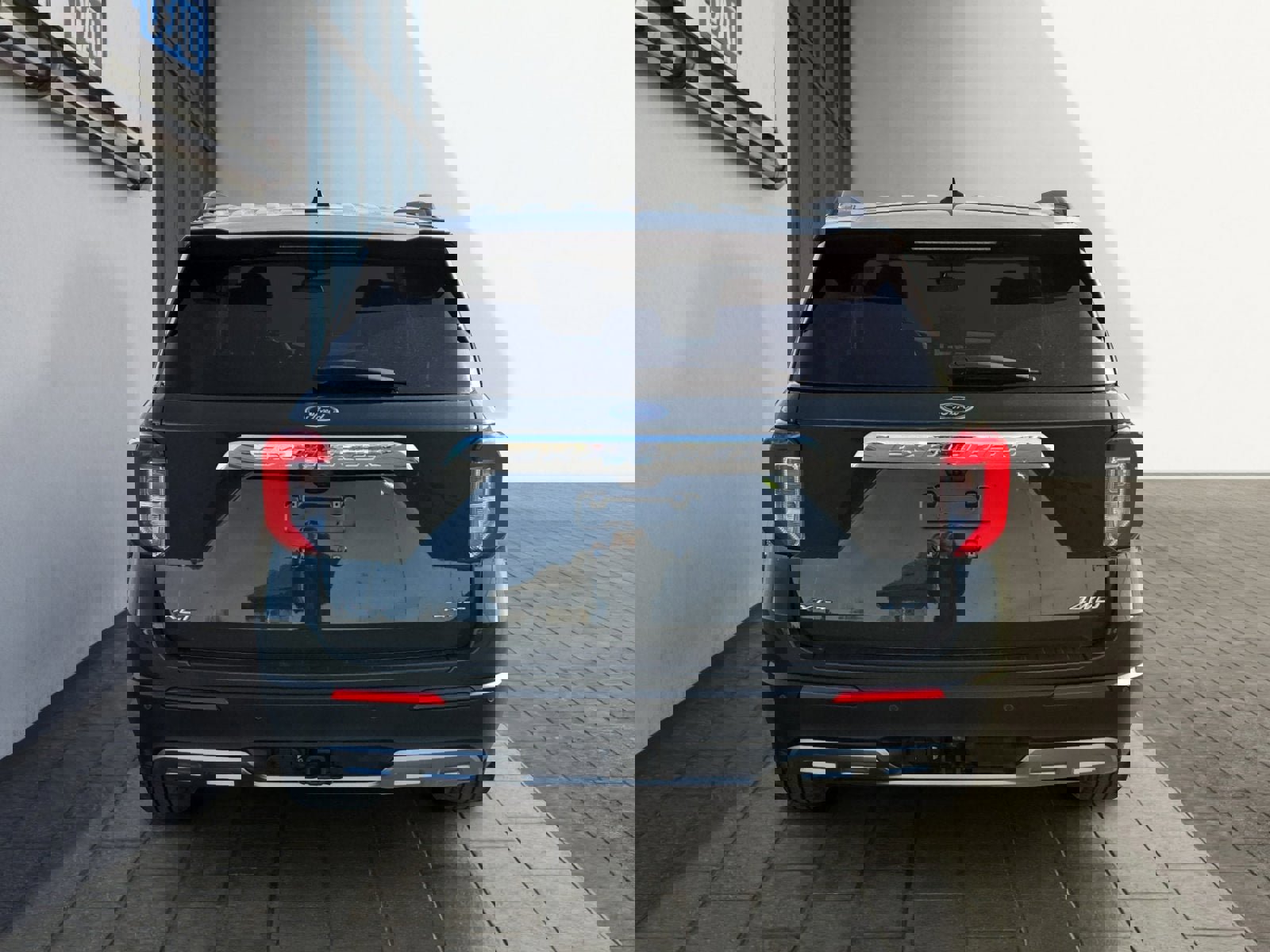 Certified 2023 Ford Explorer XLT w/ Equipment Group 202A image 4