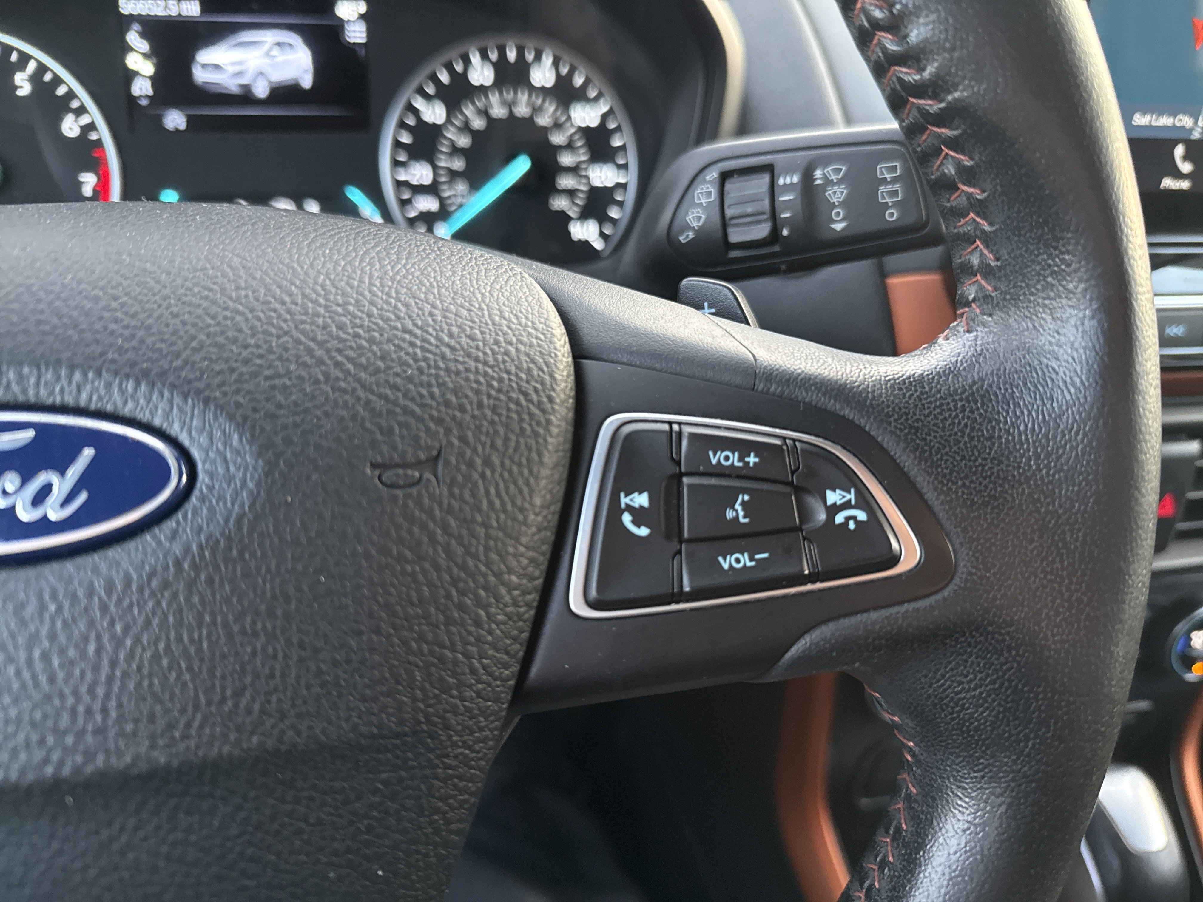 Certified 2018 Ford EcoSport SES image 18