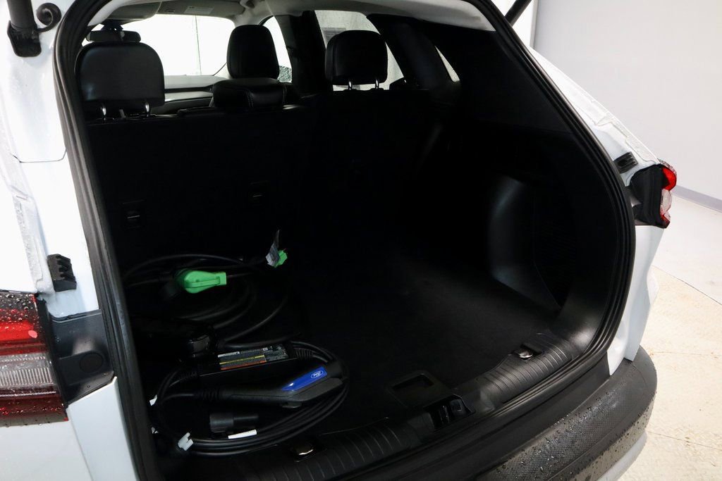 Certified 2023 Ford Escape SE image 14