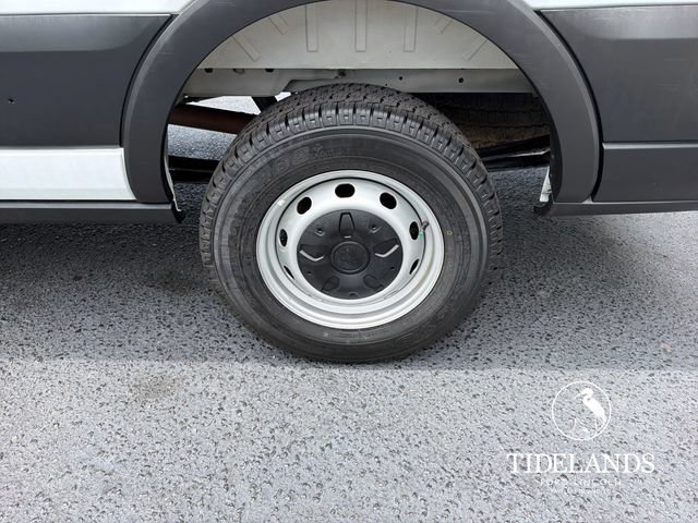Certified 2025 Ford Transit 250 148 Medium Roof RWD image 33