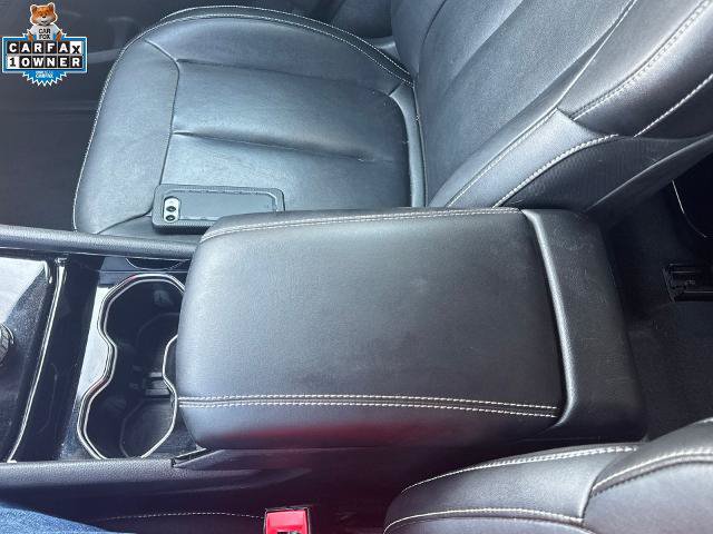 Used 2023 Jeep Grand Cherokee L Limited w/ Black Appearance Package RWD image 17