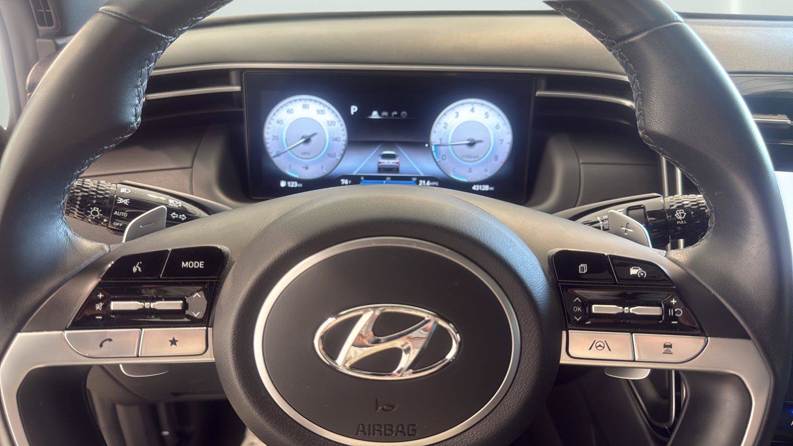 Used 2023 Hyundai Santa Cruz SEL Premium AWD/4WD image 25
