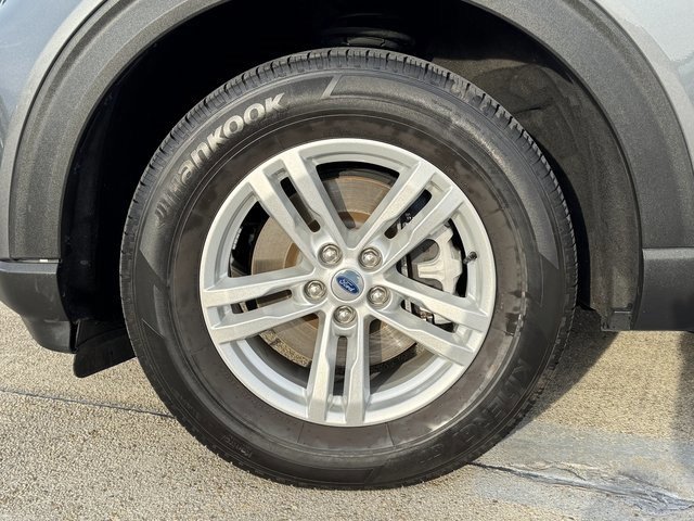 Certified 2023 Ford Explorer XLT w/ Equipment Group 202A image 13