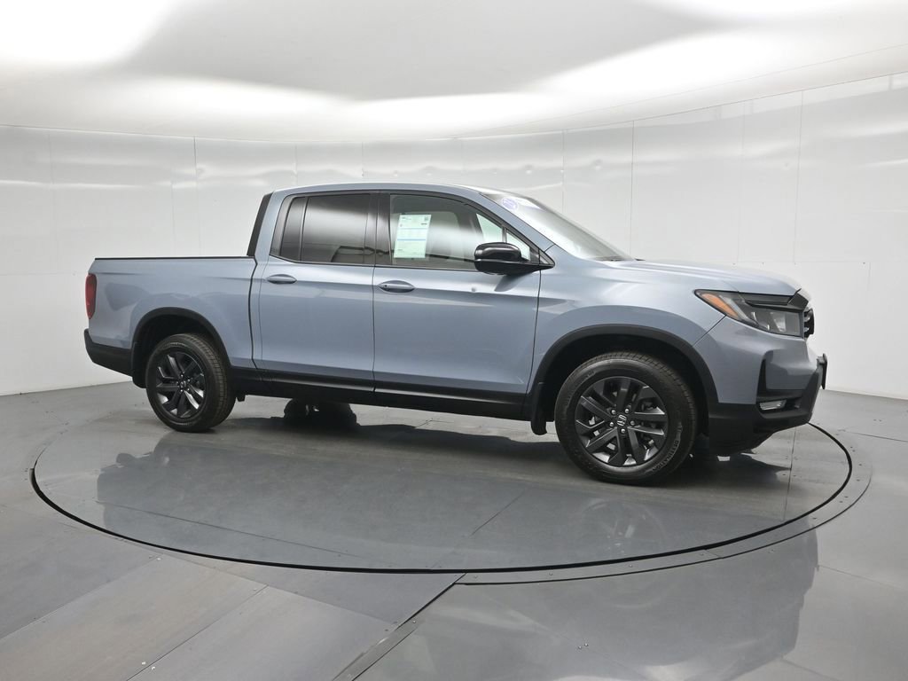 Used 2023 Honda Ridgeline Sport image 3