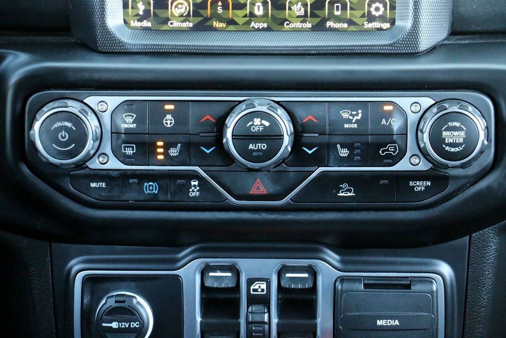 Used 2023 Jeep Wrangler Unlimited Sahara w/ Cold Weather Group image 30