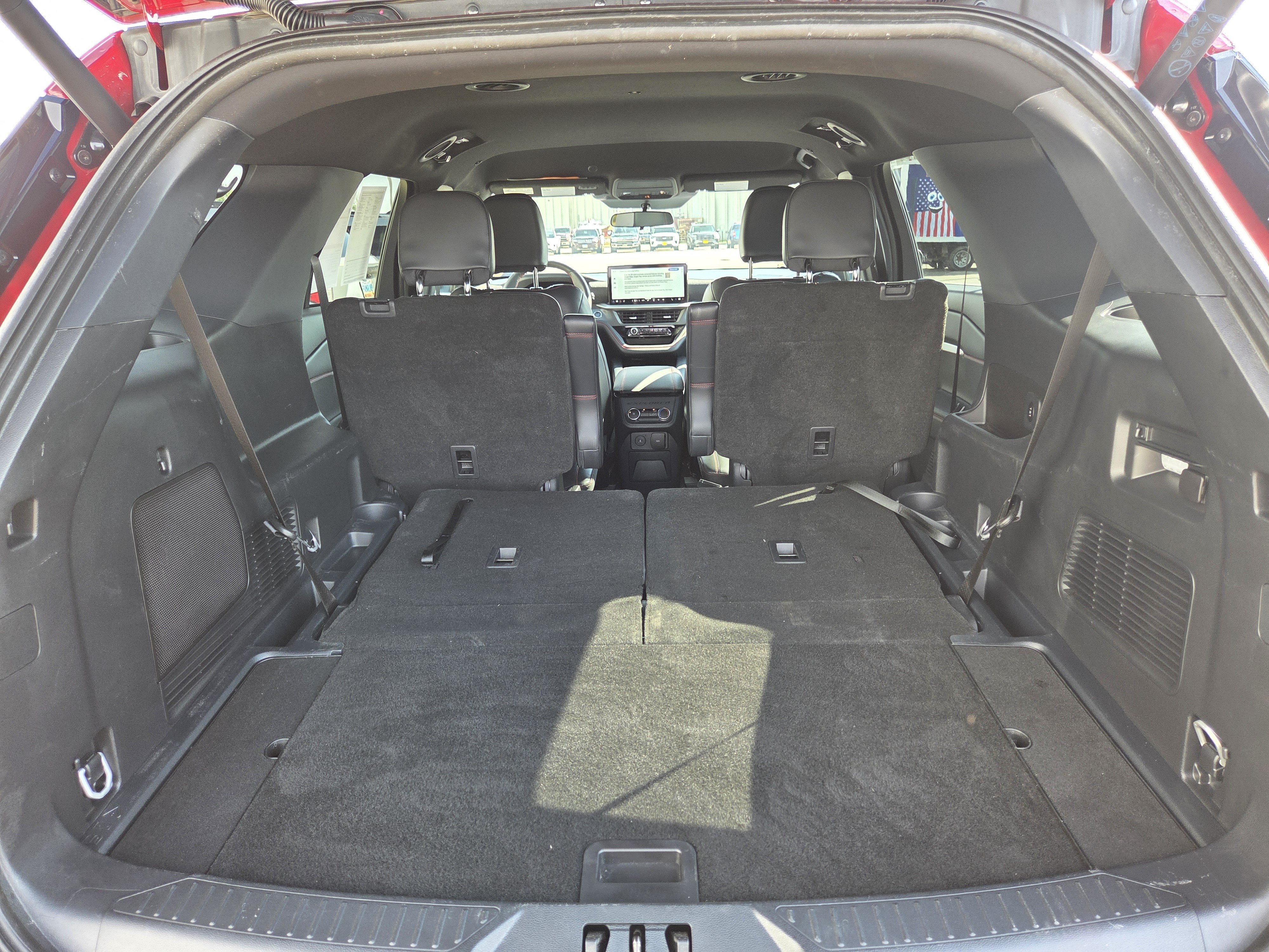 Certified 2025 Ford Explorer ST-Line AWD/4WD image 13