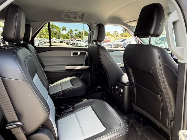 Certified 2023 Ford Explorer XLT w/ Equipment Group 202A RWD image 15