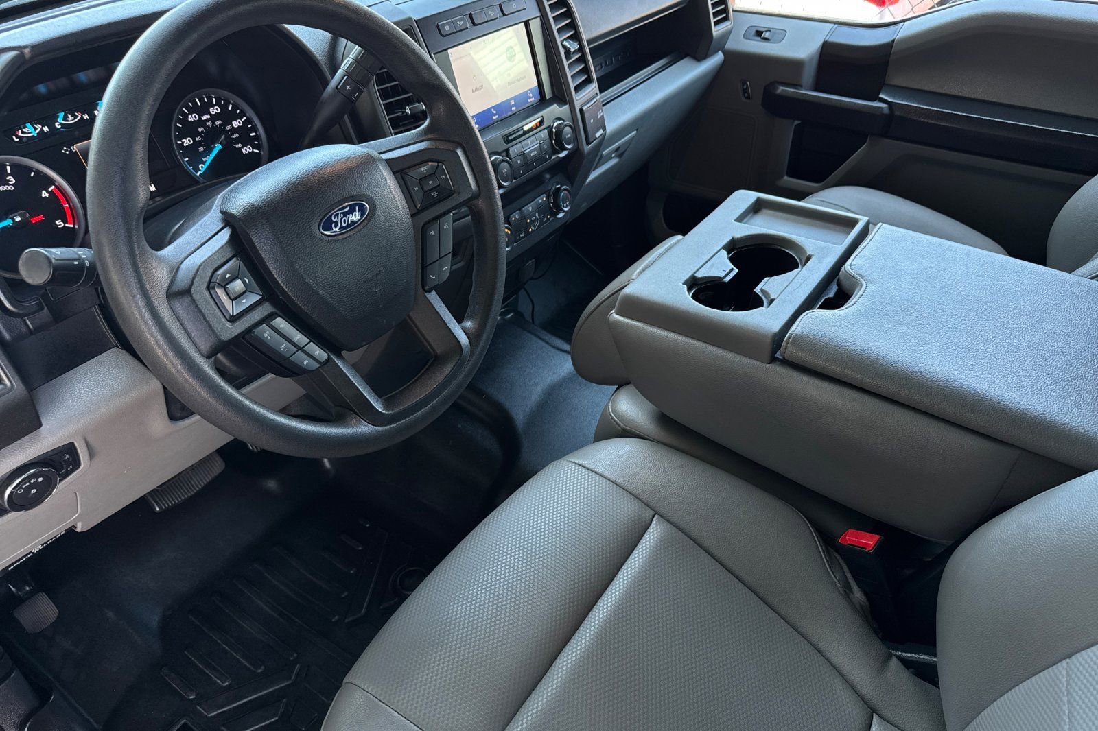 Certified 2022 Ford F350 XL w/ STX Appearance Package AWD/4WD image 3
