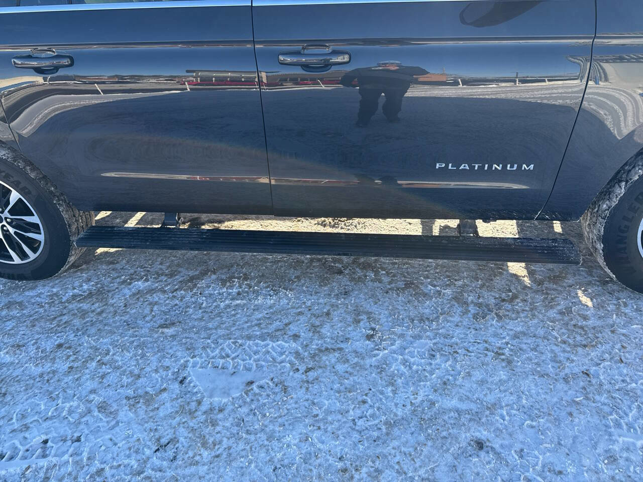 Certified 2025 Ford Expedition Max Platinum image 8